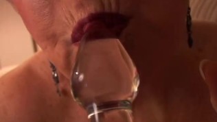 Sexy granny has a wet pussy