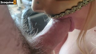 MA SALOPE DE FEMME ME SUCE ET ME BRANLE JUSQU’À CE QUE JE JOUISSE DANS SA BOUCHE
