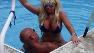 SEXIEST BIKINI FUCK EVER !!! Hooters Stepmom fucks Fit Son in Pool. Gets huge facial.