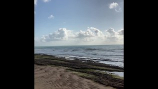 # férias adultas 2021- segundo dia na praia- Bom dia ao sexo com porra na boca na praia